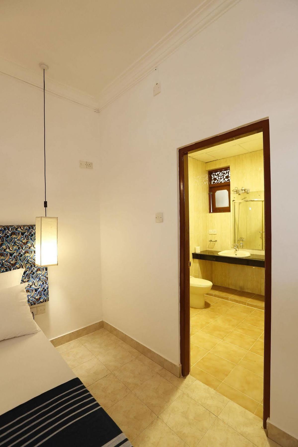 نيجومبو The Reef Beach Hotel المظهر الخارجي الصورة